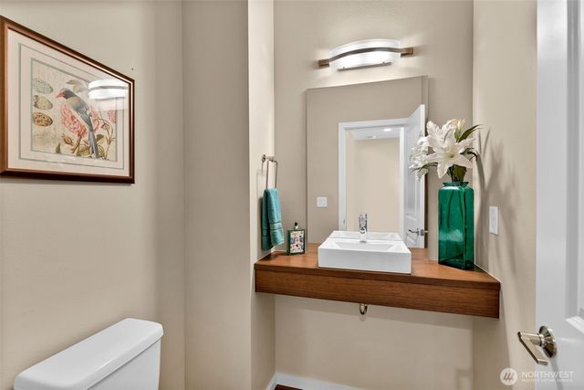 10526 SE 277th Place, Kent, WA 98030