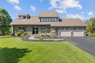 122 Galvin Court, Farmington, NY 14425