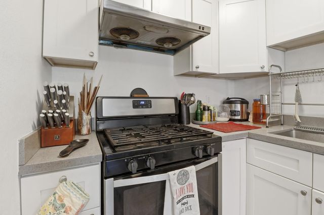 216 Rio Verde Street, Daly City, CA 94014