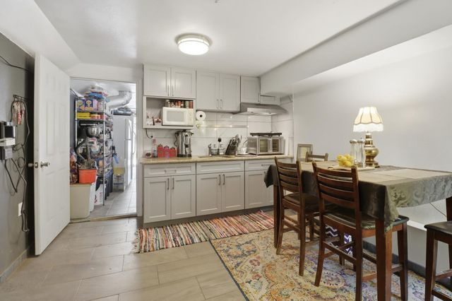 216 Rio Verde Street, Daly City, CA 94014
