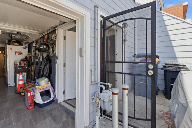 216 Rio Verde Street, Daly City, CA 94014
