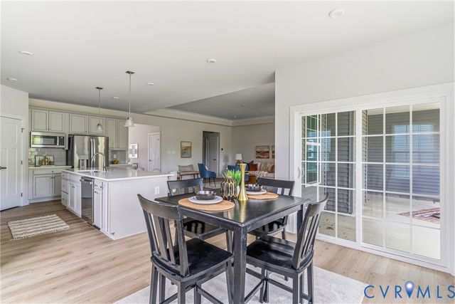 7981 Winter Fog Dr, New Kent, VA 23124