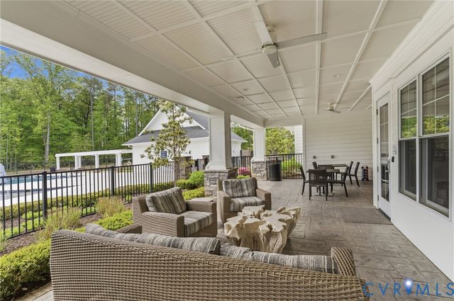 7981 Winter Fog Dr, New Kent, VA 23124