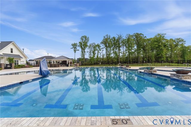 7981 Winter Fog Dr, New Kent, VA 23124