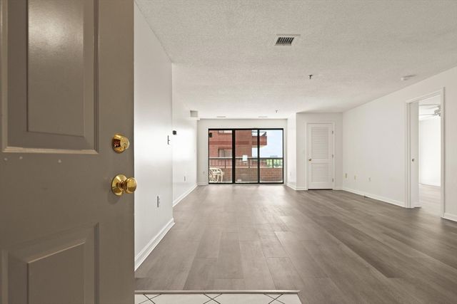 3920 Mystic Valley Pkwy 816, Medford, MA 02155