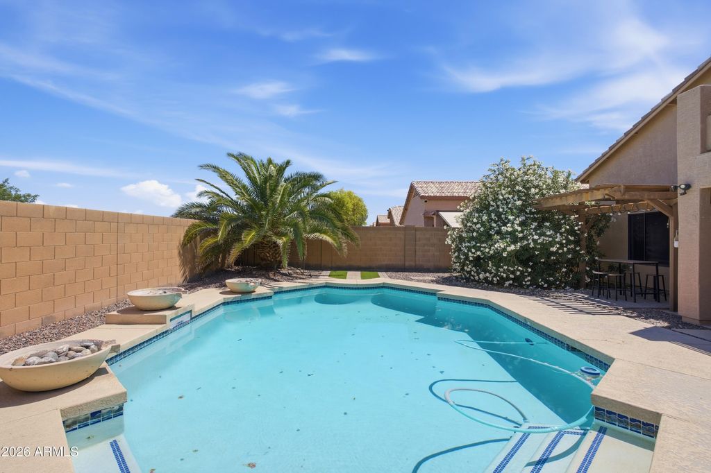 Image 30 of property listing at 13544 W SOLANO Drive, Litchfield Park, AZ 85340