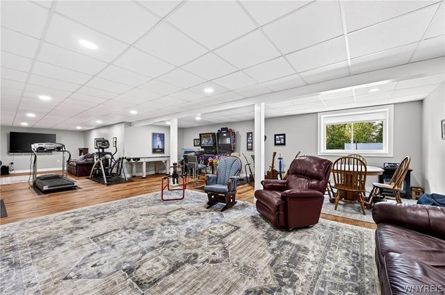 54 Hidden Meadow Xing, Lancaster, NY 14086