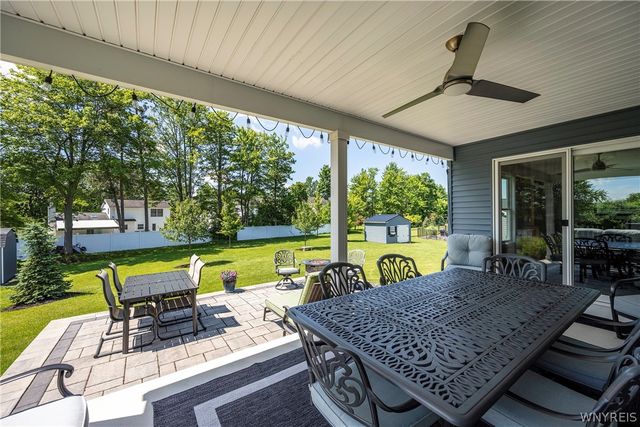 54 Hidden Meadow Xing, Lancaster, NY 14086