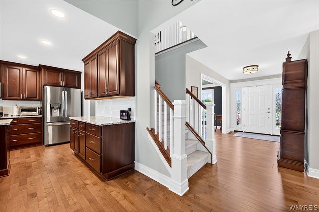 54 Hidden Meadow Xing, Lancaster, NY 14086