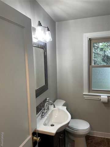 12980 E 12 Mile Road, Warren, MI 48088