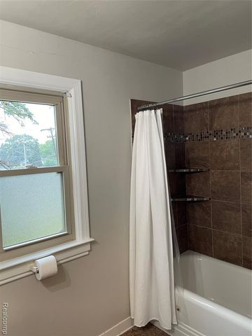 12980 E 12 Mile Road, Warren, MI 48088