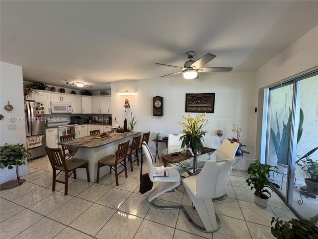 5773 La Pinata Blvd A-1, Green Acres, FL 33463