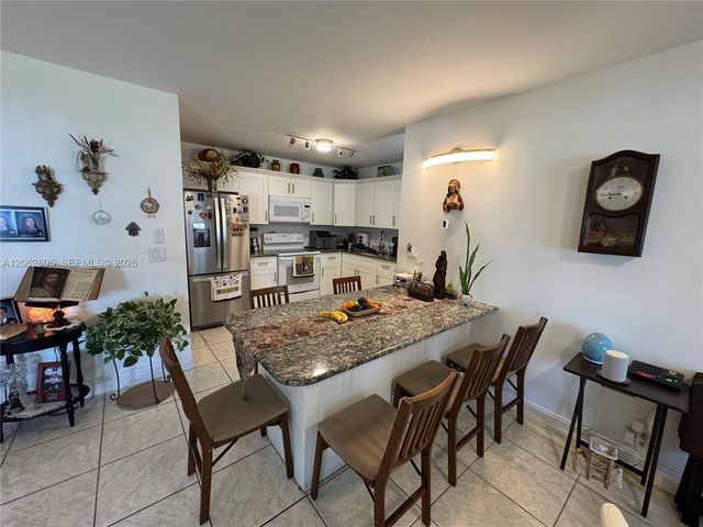 5773 La Pinata Blvd A-1, Green Acres, FL 33463