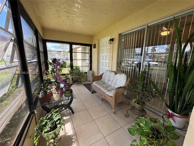 5773 La Pinata Blvd A-1, Green Acres, FL 33463