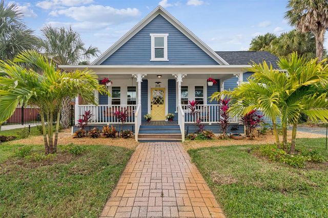 305 GRAND BOULEVARD, Tarpon Springs, FL 34689