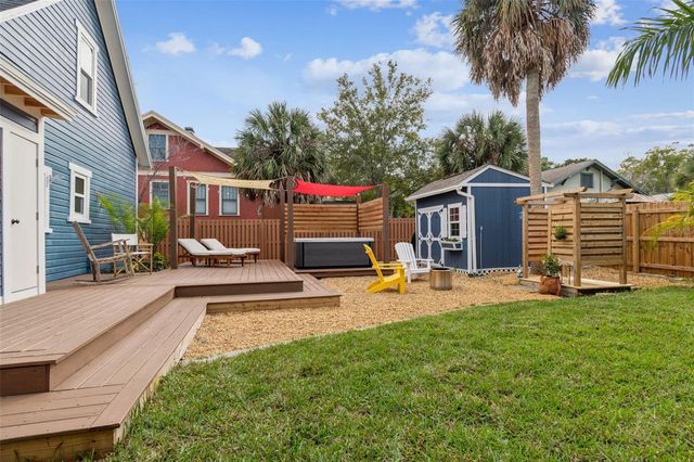 305 GRAND BOULEVARD, Tarpon Springs, FL 34689