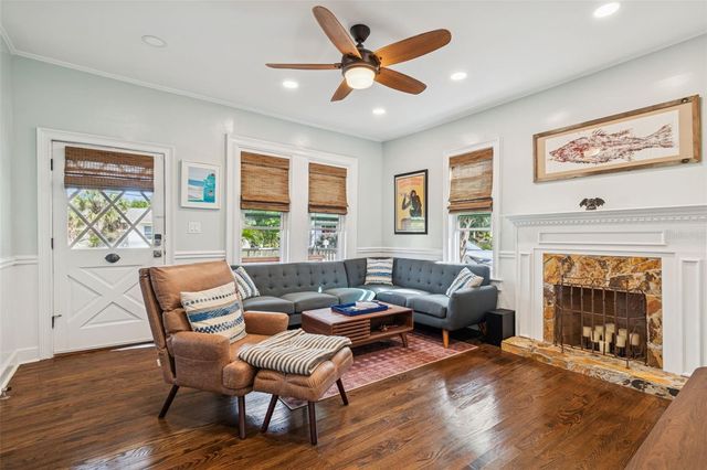 305 GRAND BOULEVARD, Tarpon Springs, FL 34689