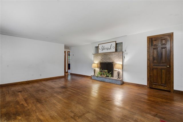 65 Elmwood Drive, Springboro, OH 45066