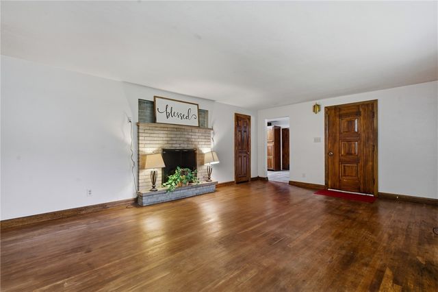 65 Elmwood Drive, Springboro, OH 45066