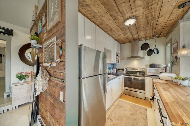 417 E 10th Street, Leadville, CO 80461