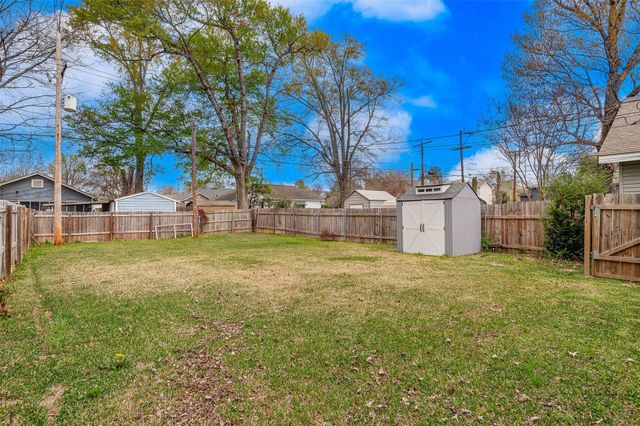 810 Elmwood Street, Shreveport, LA 71104