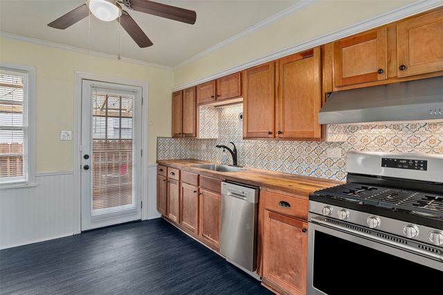 810 Elmwood Street, Shreveport, LA 71104