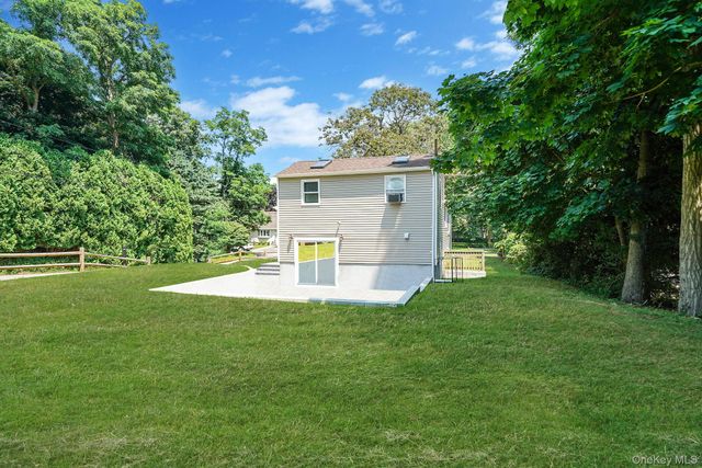 25 Cherry Lane, Wading River, NY 11792