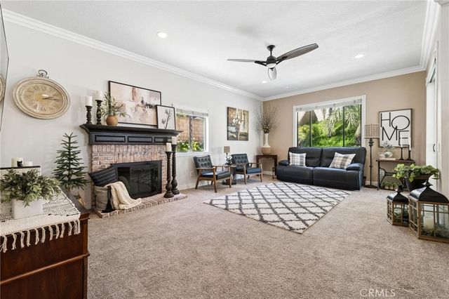 21979 Jeffers Lane, Saugus, CA 91350