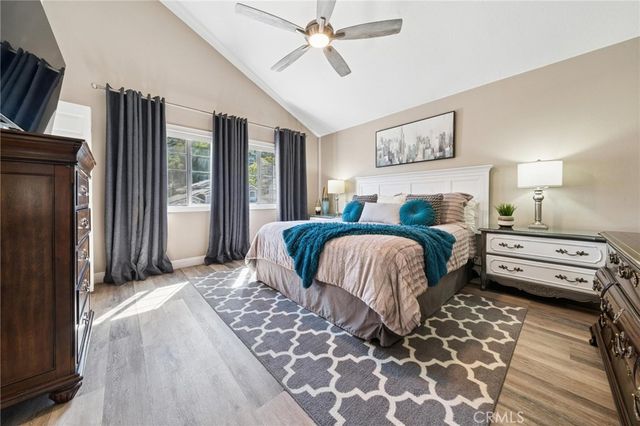 21979 Jeffers Lane, Saugus, CA 91350