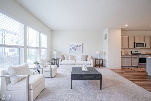 9728 Junction, Fishers, IN 46037