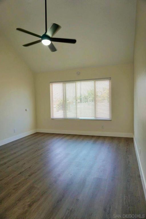 Image 19 of property listing at 465 4th Ave 16, Chula Vista, CA 91910