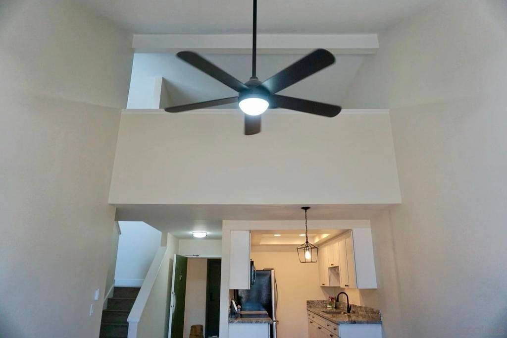 Image 2 of property listing at 465 4th Ave 16, Chula Vista, CA 91910