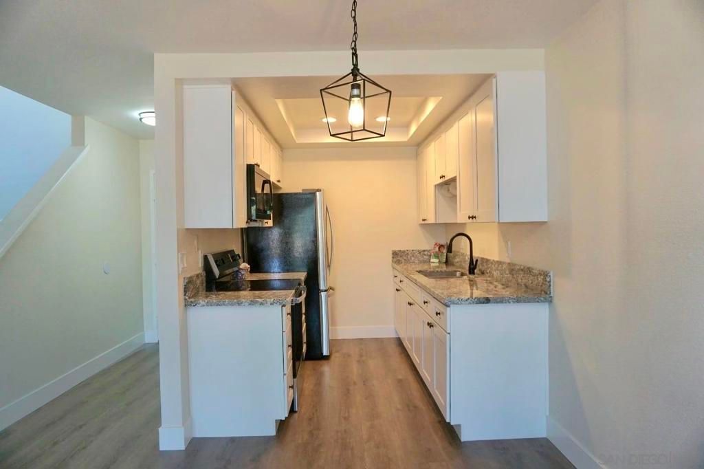 Image 3 of property listing at 465 4th Ave 16, Chula Vista, CA 91910