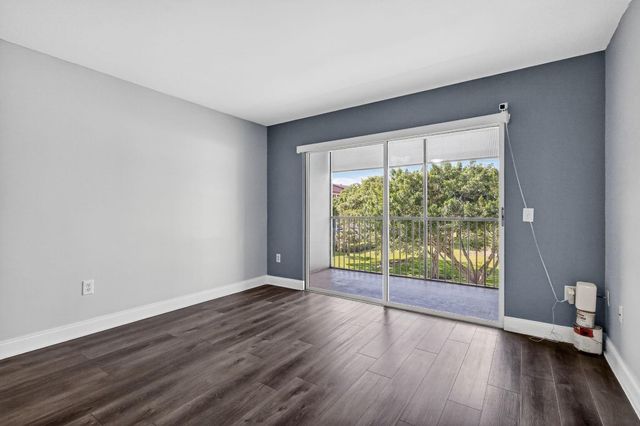 1600 SW 127th Way 305 C, Pembroke Pines, FL 33027