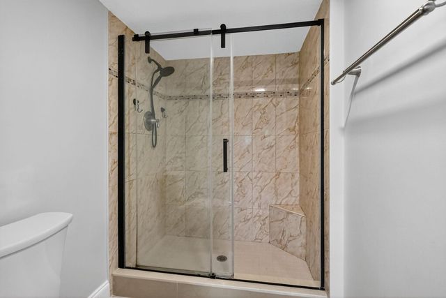 1600 SW 127th Way 305 C, Pembroke Pines, FL 33027