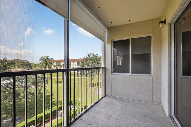 1600 SW 127th Way 305 C, Pembroke Pines, FL 33027