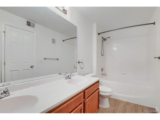 9991 E Idaho Cir 201, Aurora, CO 80247