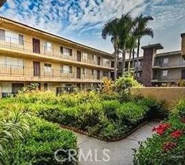 8505 Columbus Avenue 111, North Hills, CA 91343