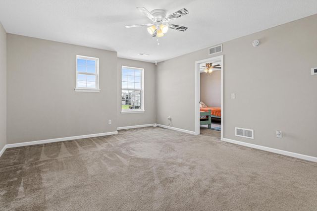 9774 Ambrose Road, Woodbury, MN 55129