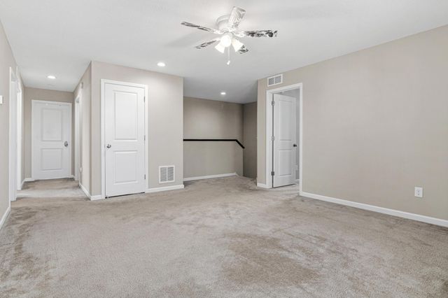 9774 Ambrose Road, Woodbury, MN 55129