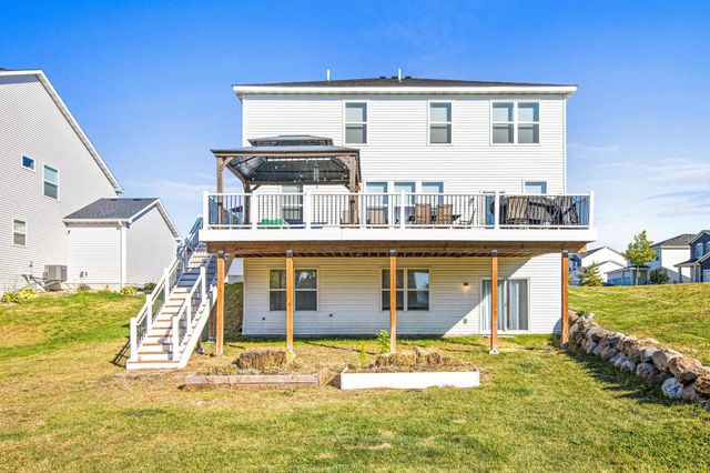 9774 Ambrose Road, Woodbury, MN 55129