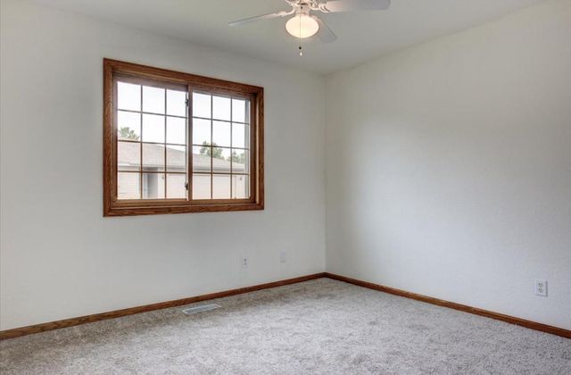 1432 Tall Grass, Hudson, WI 54016