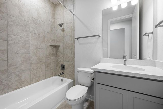 176 Pigeon River RD, Kyle, TX 78640