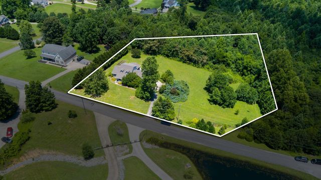 67 Whispering Pines Drive, Trenton, GA 30752