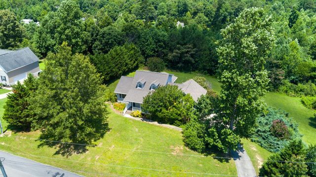 67 Whispering Pines Drive, Trenton, GA 30752