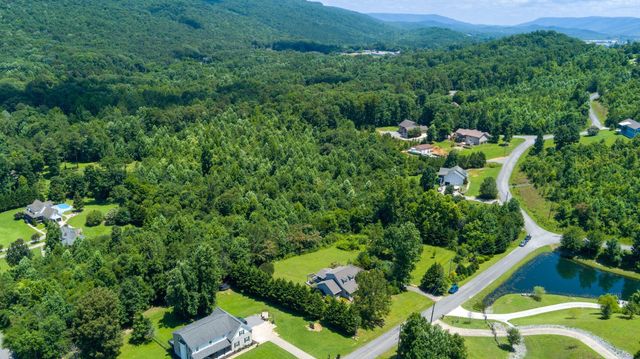 67 Whispering Pines Drive, Trenton, GA 30752