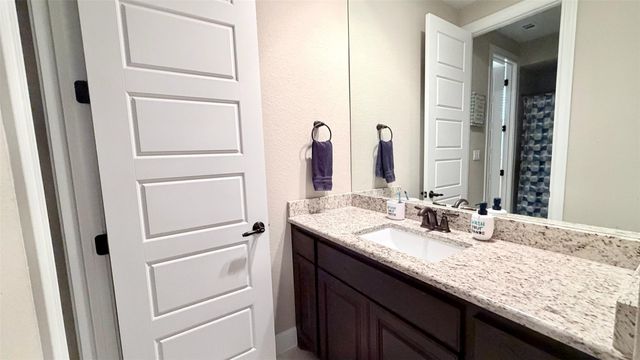 608 Brave Face ST, Leander, TX 78641