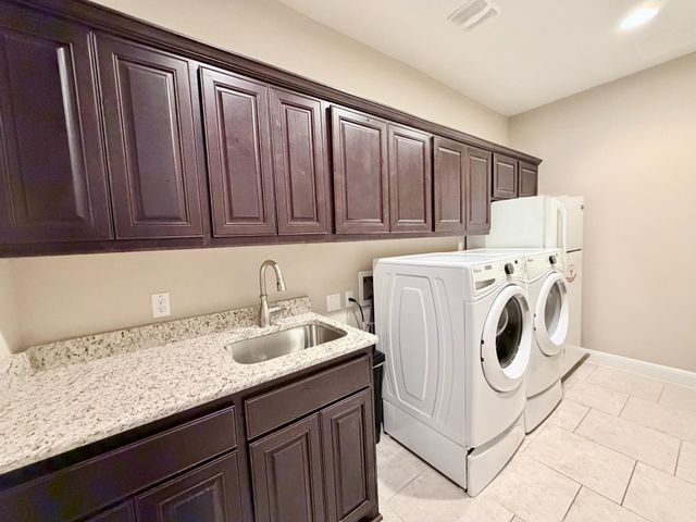 608 Brave Face ST, Leander, TX 78641