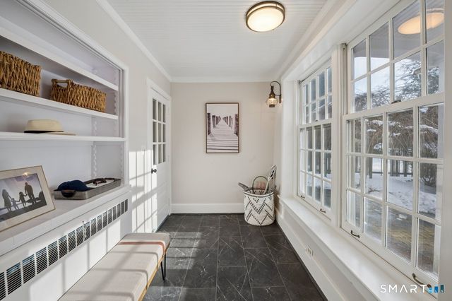 1091 Round Hill Road, Fairfield, CT 06824