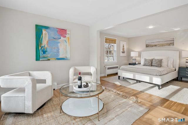 1091 Round Hill Road, Fairfield, CT 06824